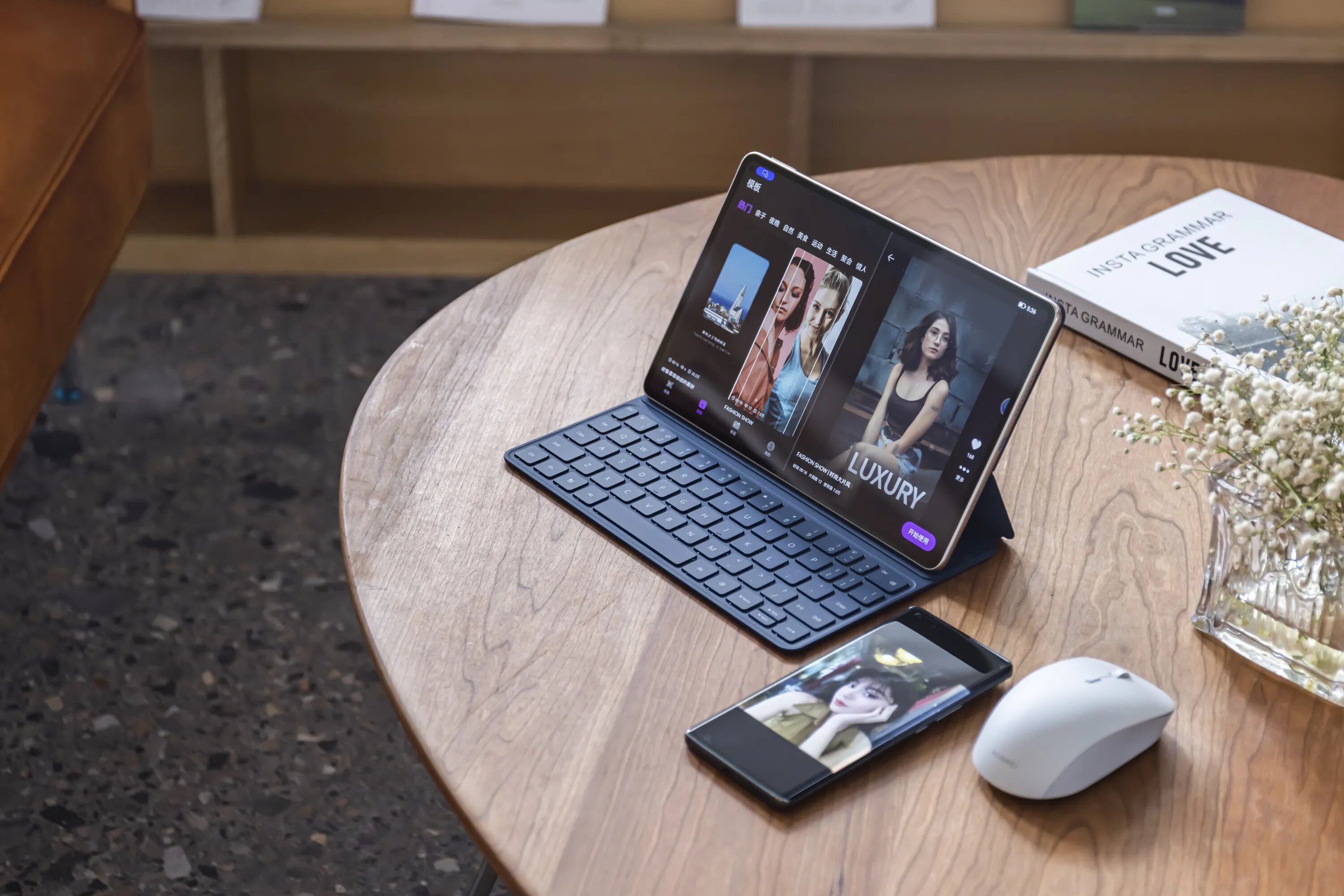 لوحة مفاتيح Apple Magic مقابل Smart Folio: أيهما أفضل؟